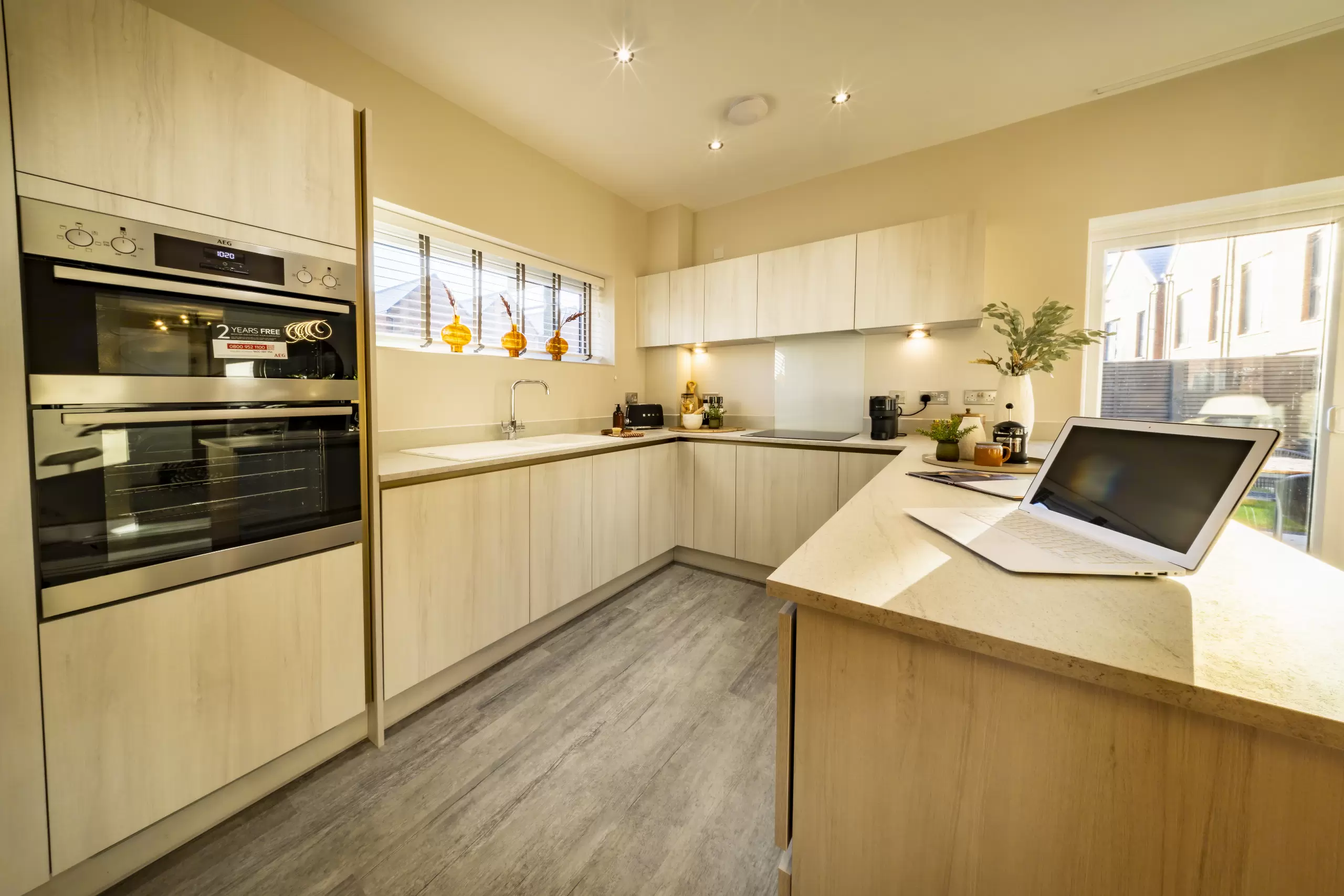 The Madrid V1 Gallery Image